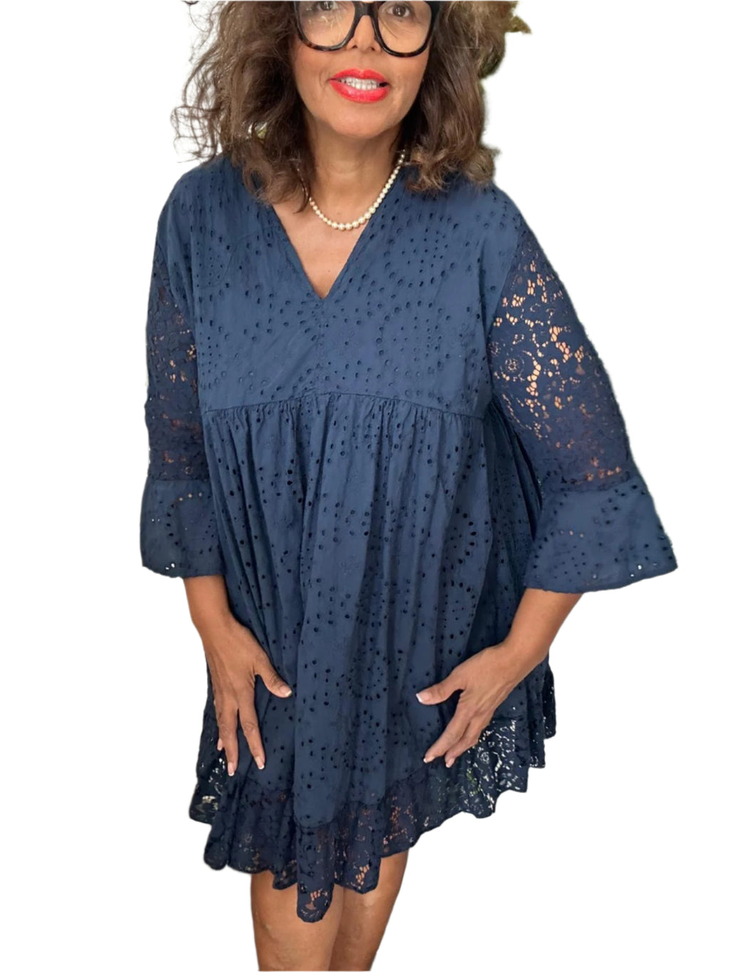 Embroidered shift dress